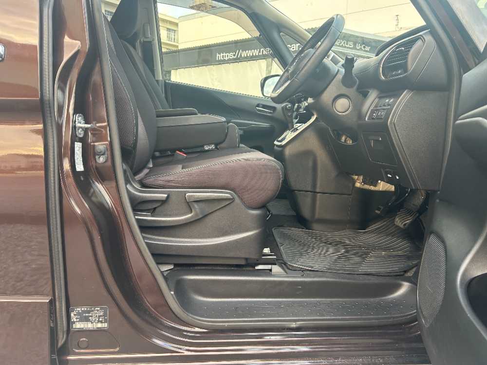 沖縄中古車探しはネクサスユーカー nexusU-Car