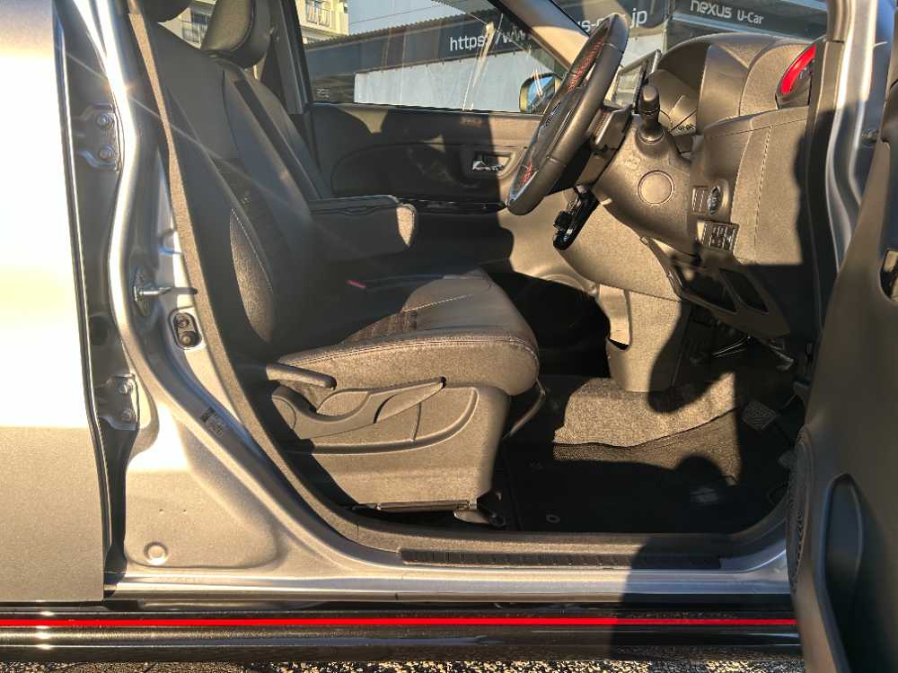 沖縄中古車探しはネクサスユーカー nexusU-Car