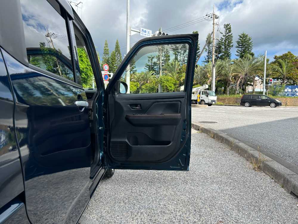 沖縄中古車探しはネクサスユーカー nexusU-Car