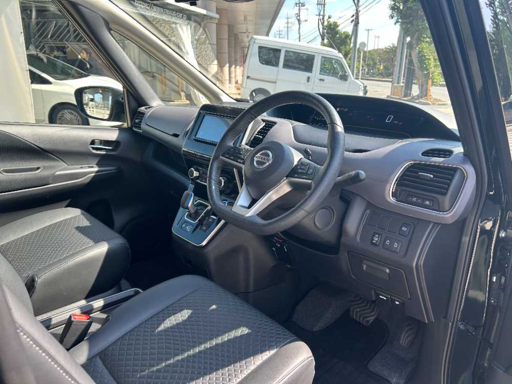 沖縄中古車探しはネクサスユーカー nexusU-Car