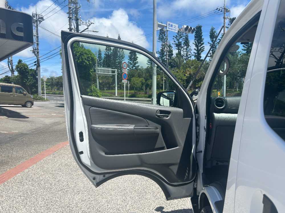 沖縄中古車探しはネクサスユーカー nexusU-Car