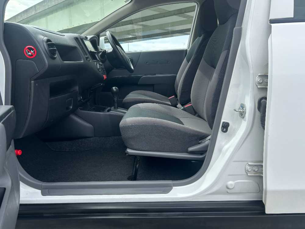 沖縄中古車探しはネクサスユーカー nexusU-Car