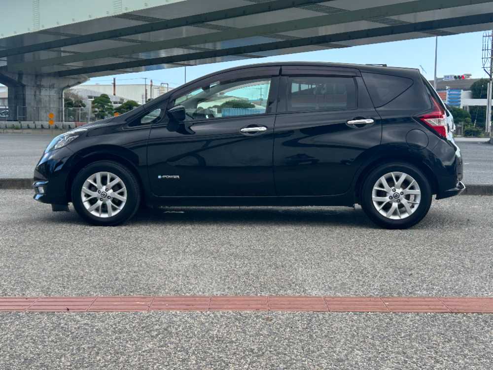 沖縄中古車探しはネクサスユーカー nexusU-Car